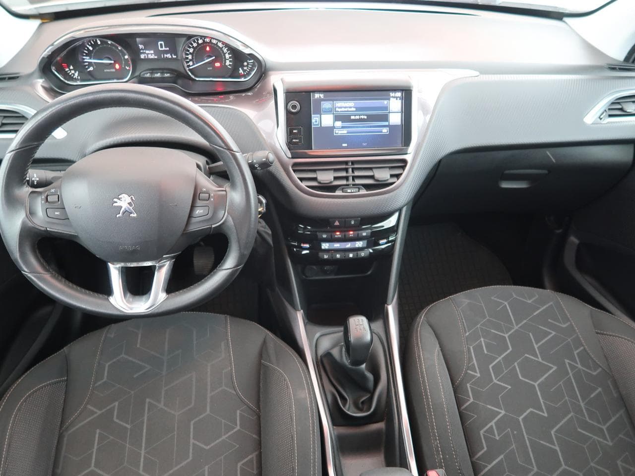 2014 Peugeot 2008 - 18
