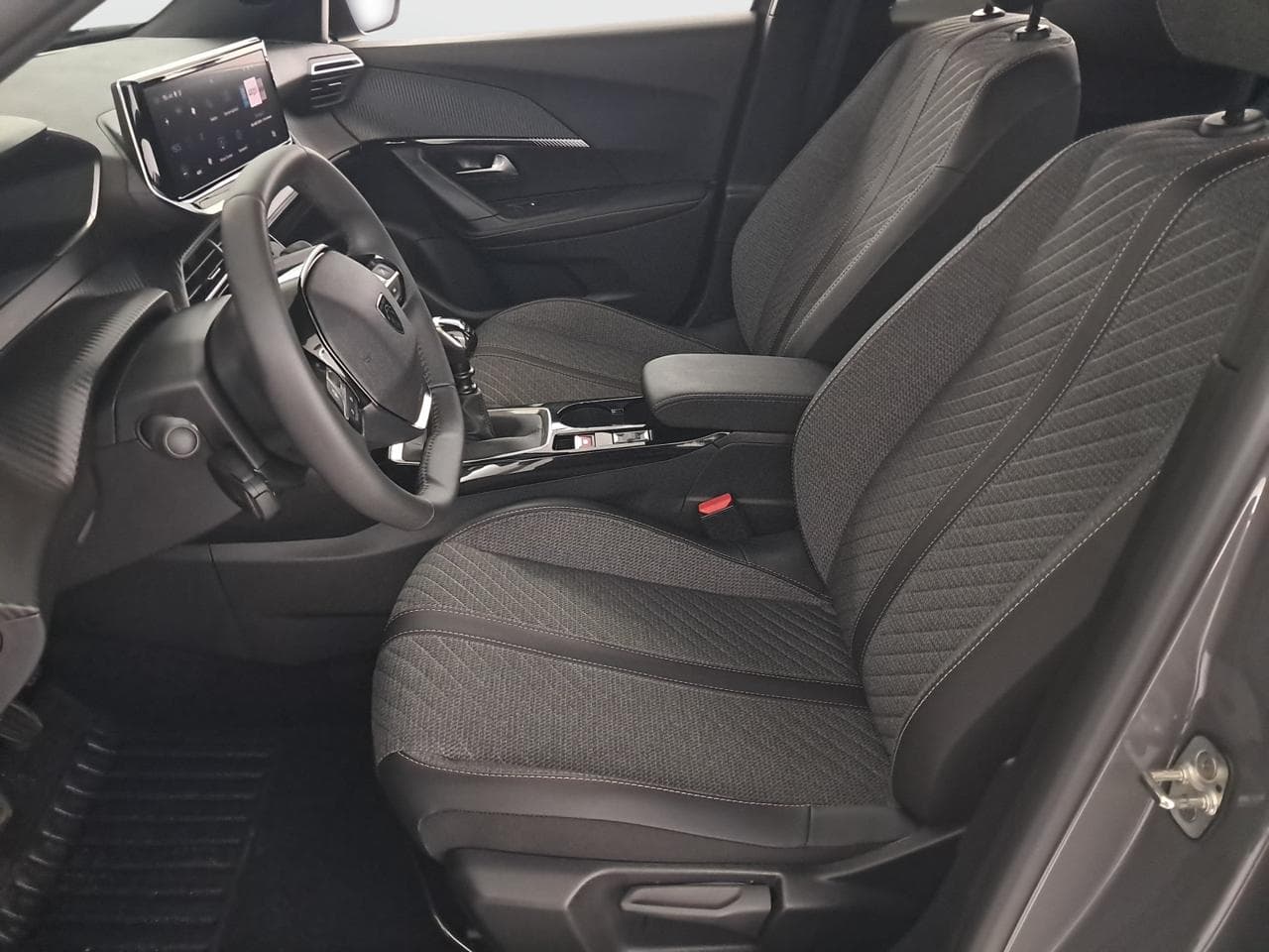 2025 Peugeot 2008 - 16