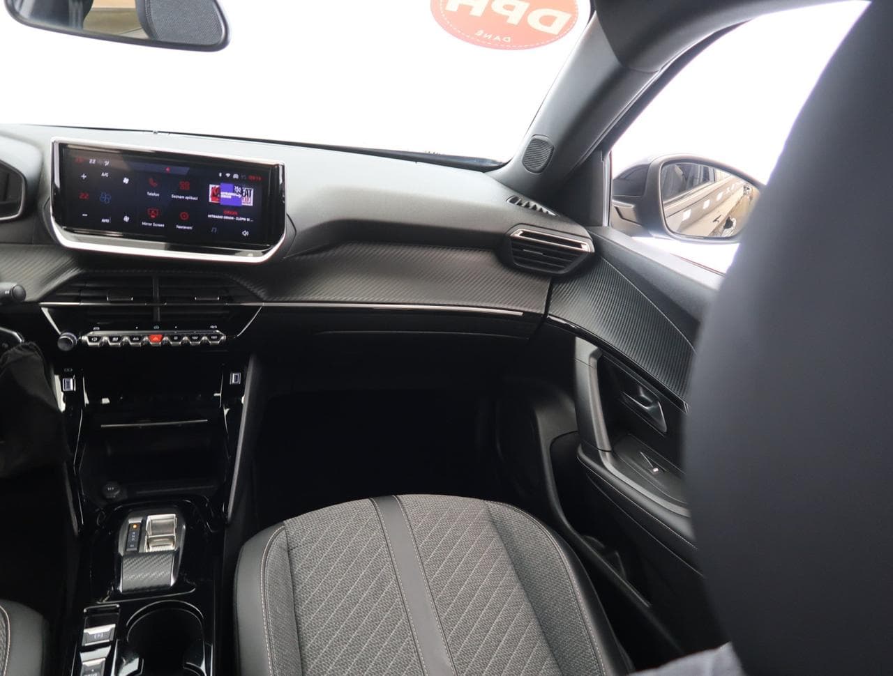 2025 Peugeot 2008 - 11
