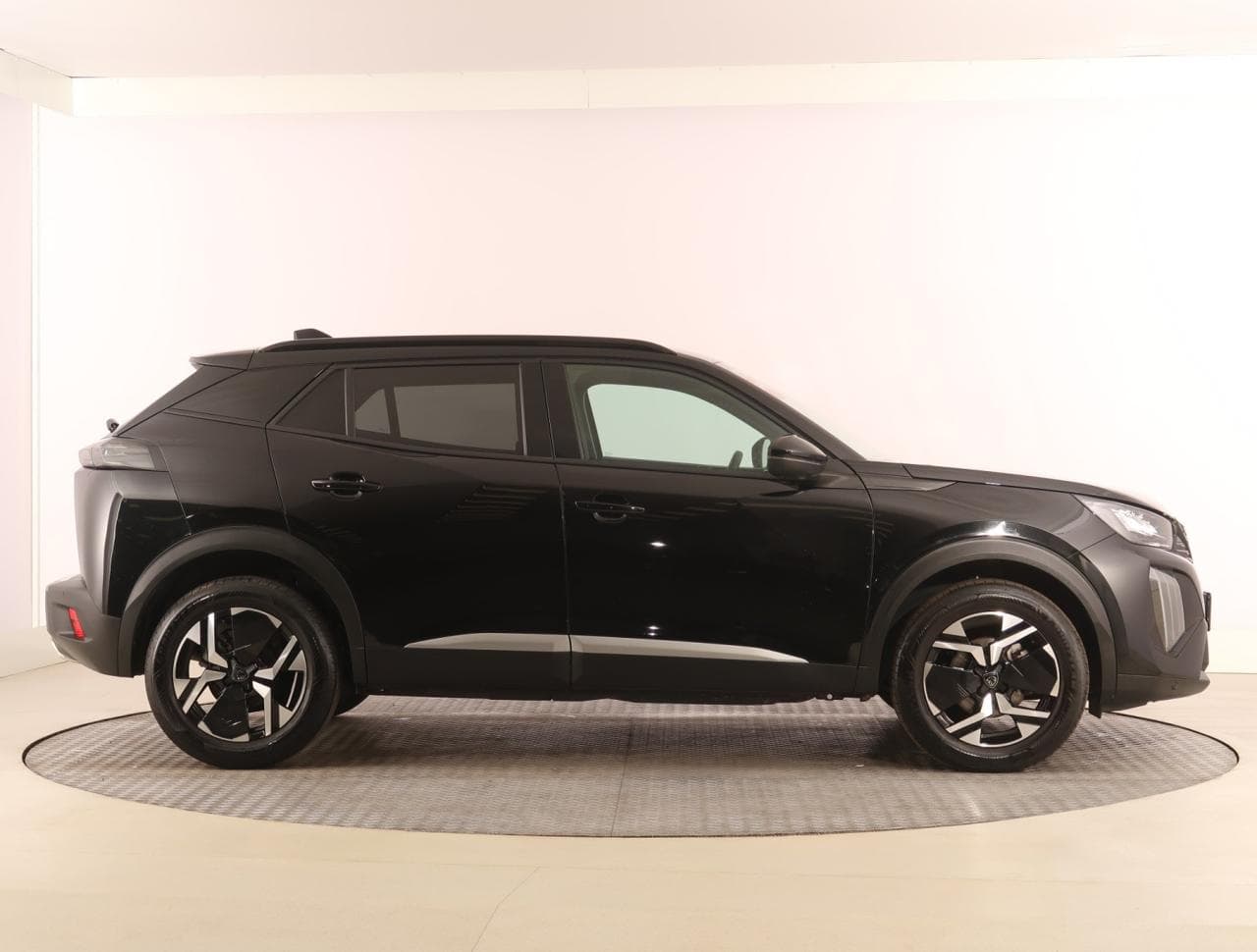 2025 Peugeot 2008 - 8
