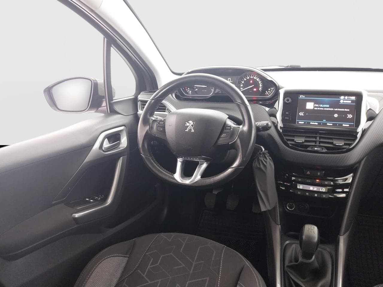 2017 Peugeot 2008 - 9