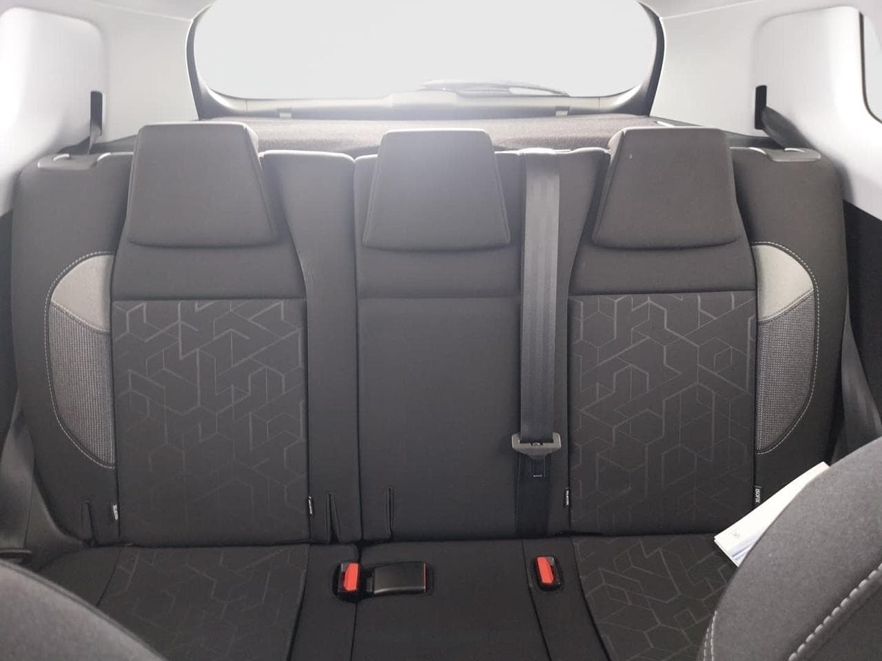 2017 Peugeot 2008 - 14