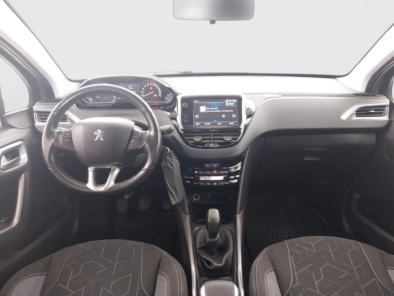 2017 Peugeot 2008 - 10