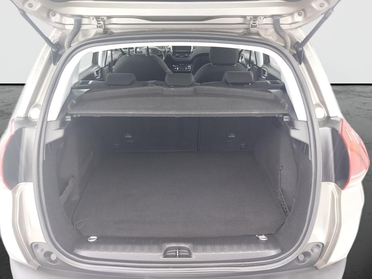 2017 Peugeot 2008 - 19