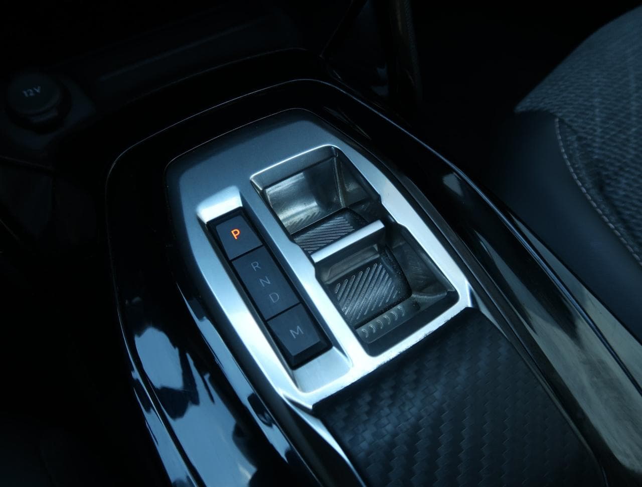 2025 Peugeot 2008 - 19