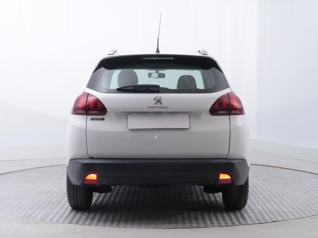 2017 Peugeot 2008 - 6