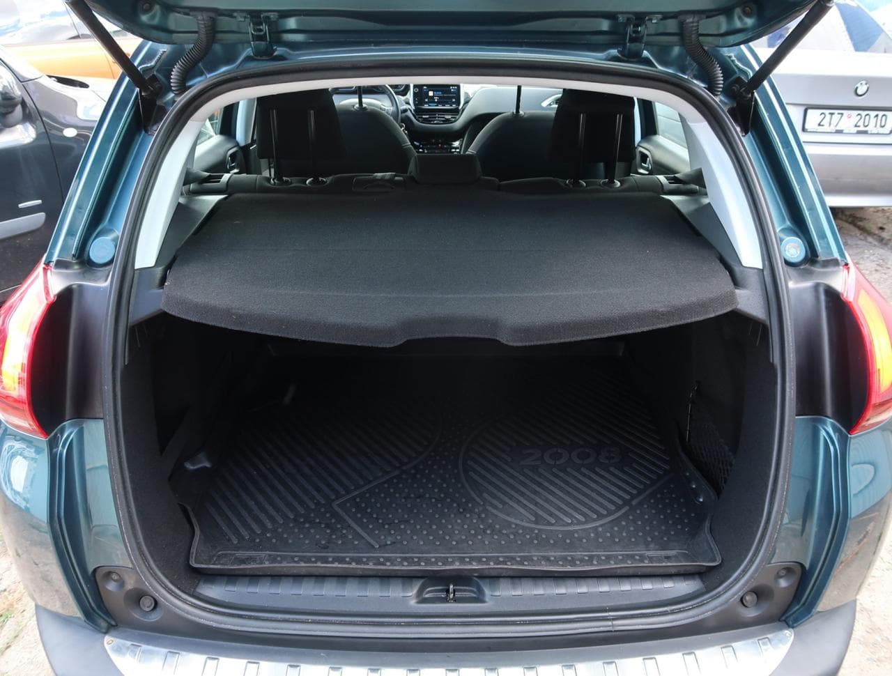 2019 Peugeot 2008 - 19