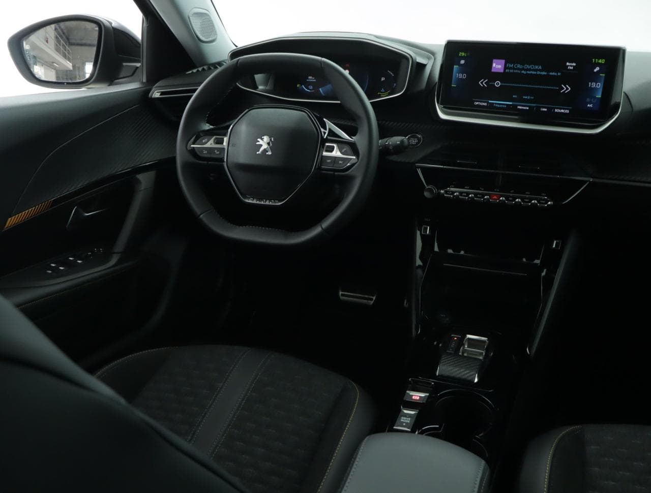 2022 Peugeot 2008 - 9