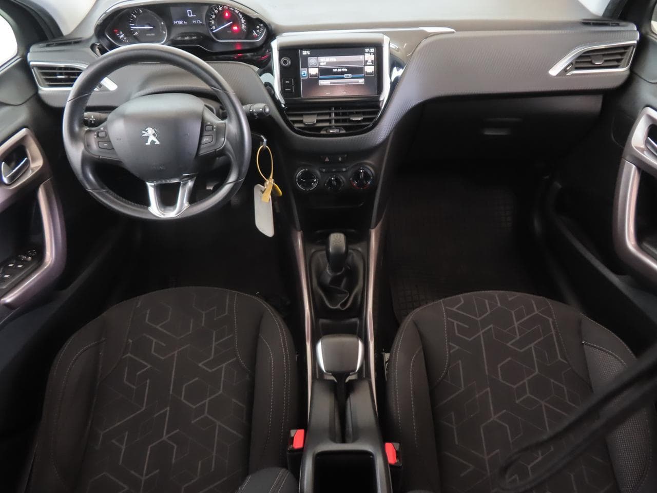 2016 Peugeot 2008 - 10