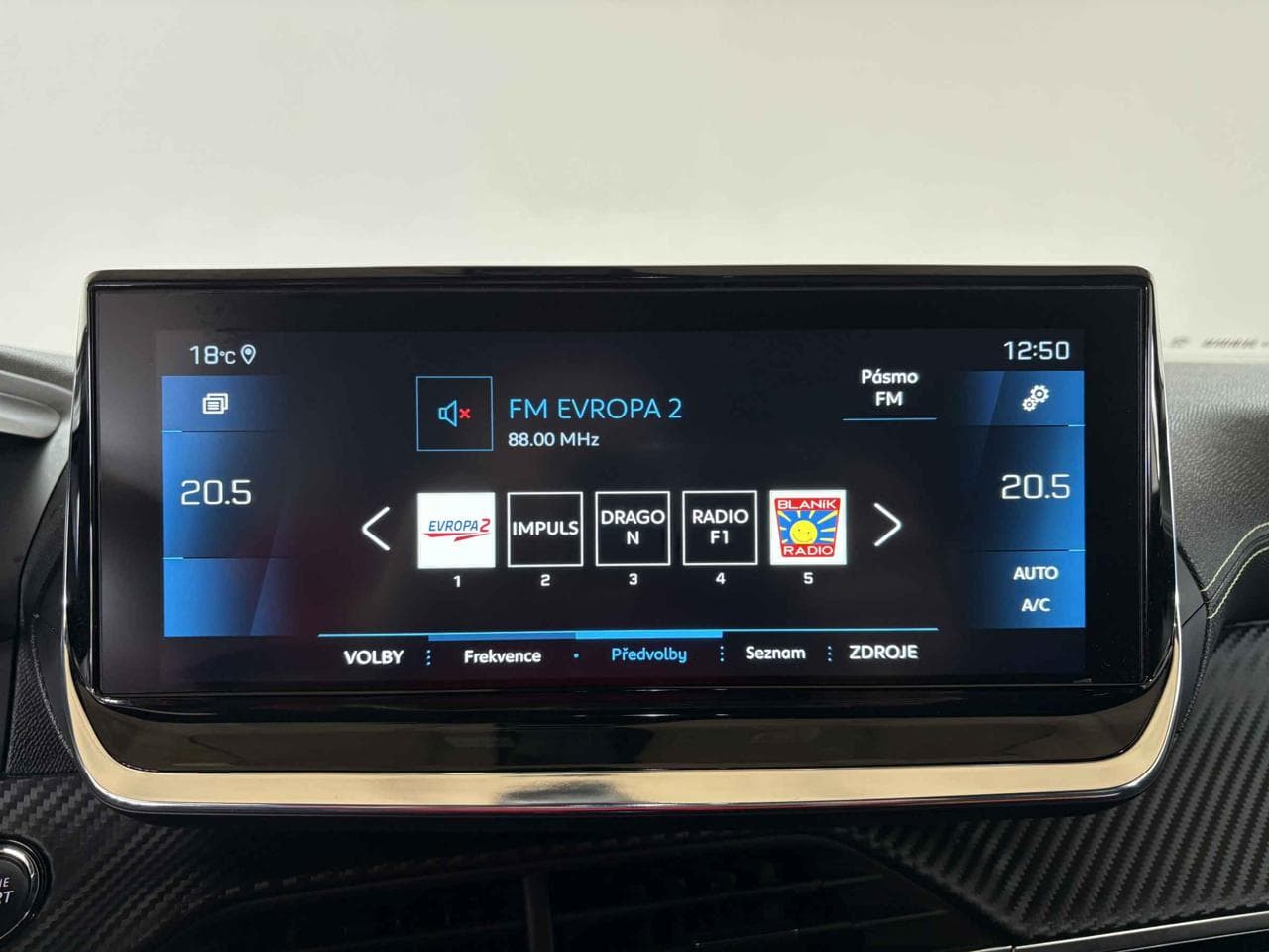 2021 Peugeot 2008 - 13