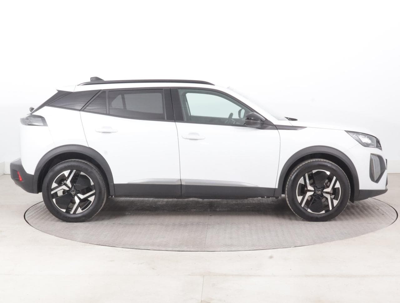 2025 Peugeot 2008 - 8