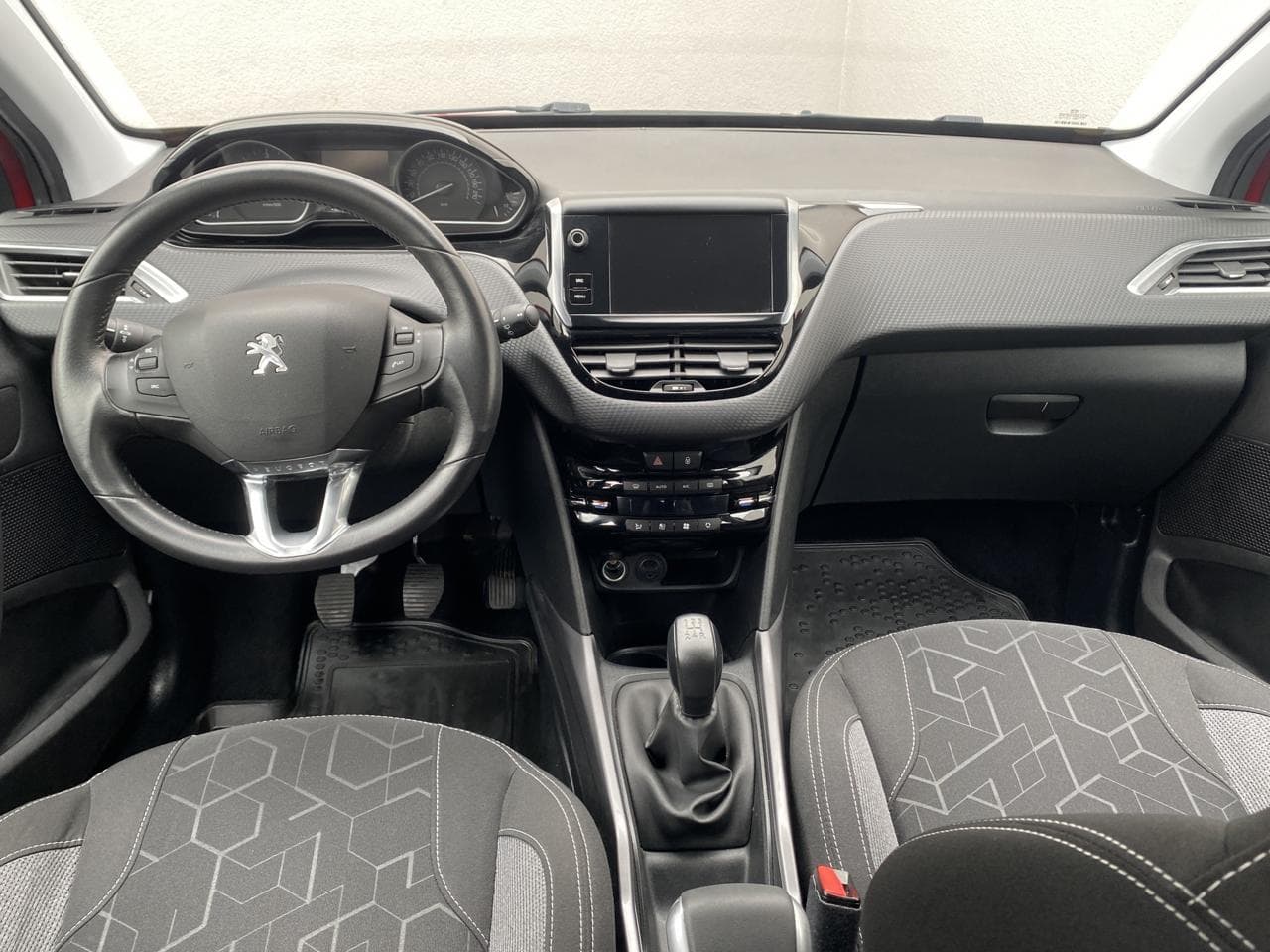 2018 Peugeot 2008 - 8