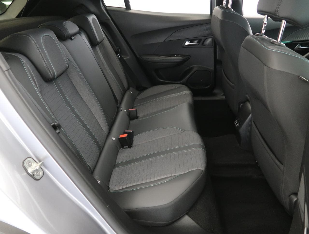 2022 Peugeot 2008 - 13