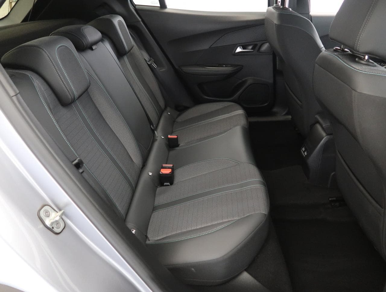 2022 Peugeot 2008 - 13