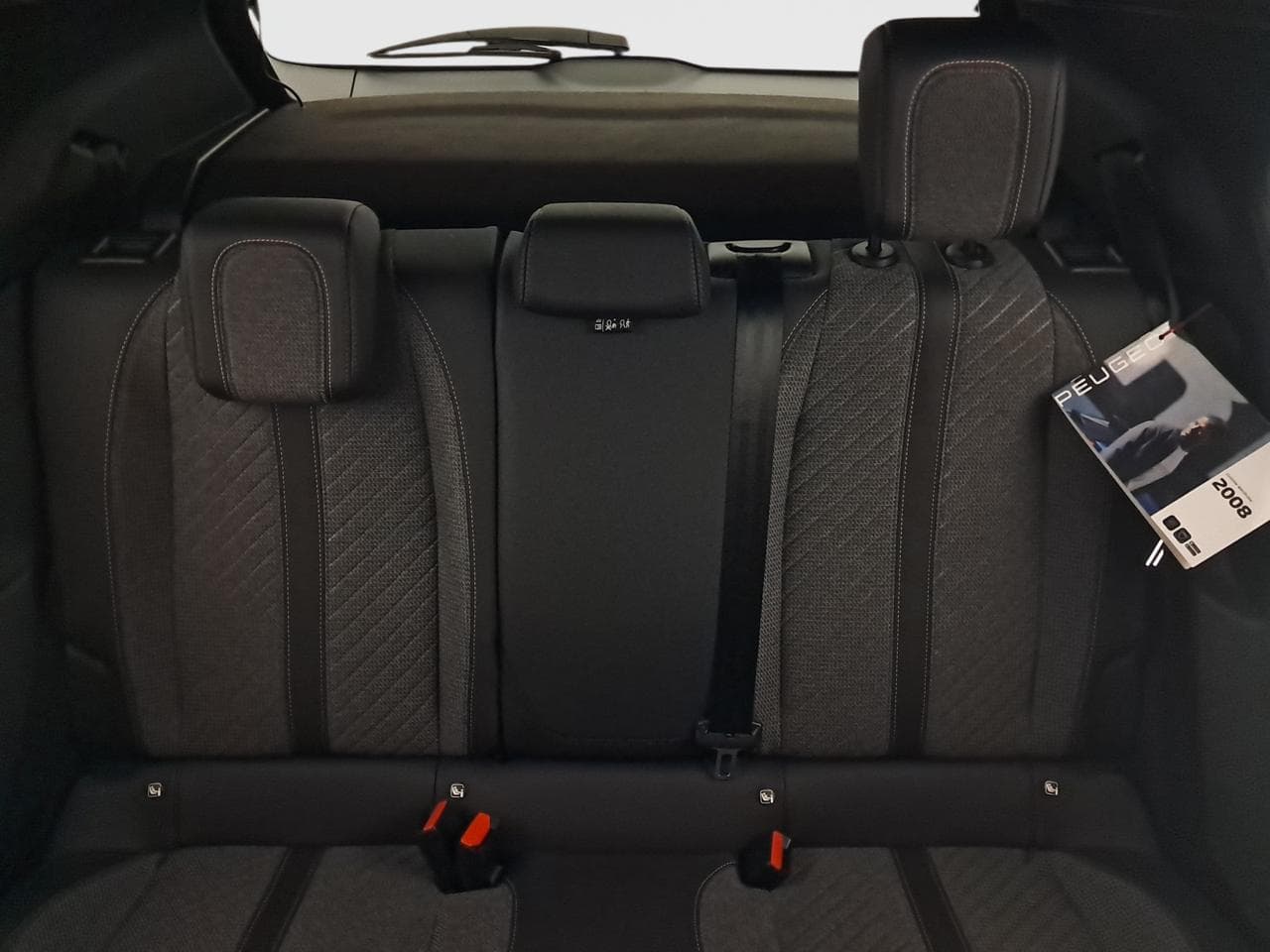 2025 Peugeot 2008 - 14