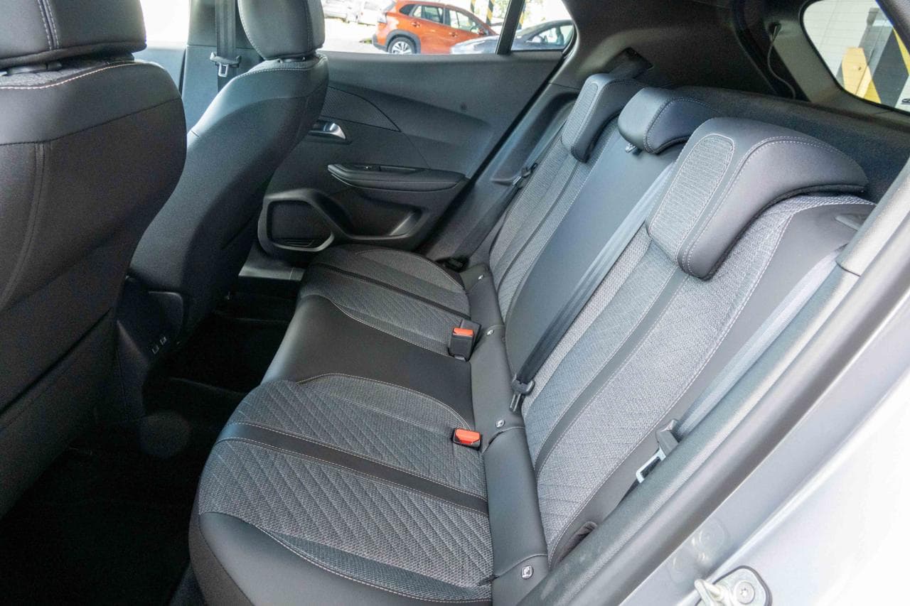 2025 Peugeot 2008 - 15