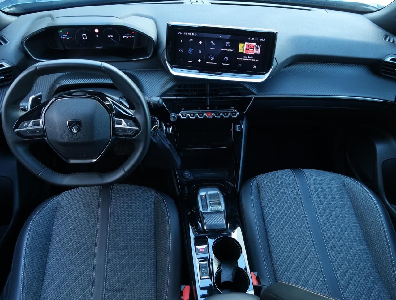 2025 Peugeot 2008 - 10