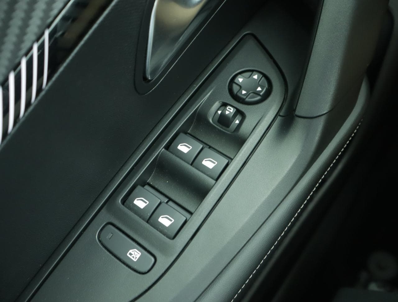 2025 Peugeot 2008 - 20