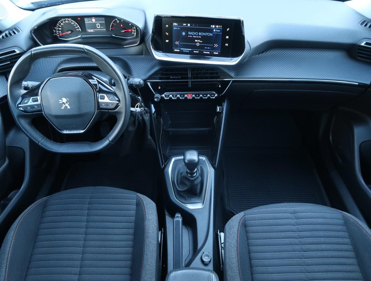 2021 Peugeot 2008 - 10