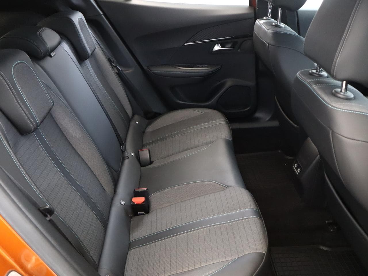 2021 Peugeot 2008 - 11