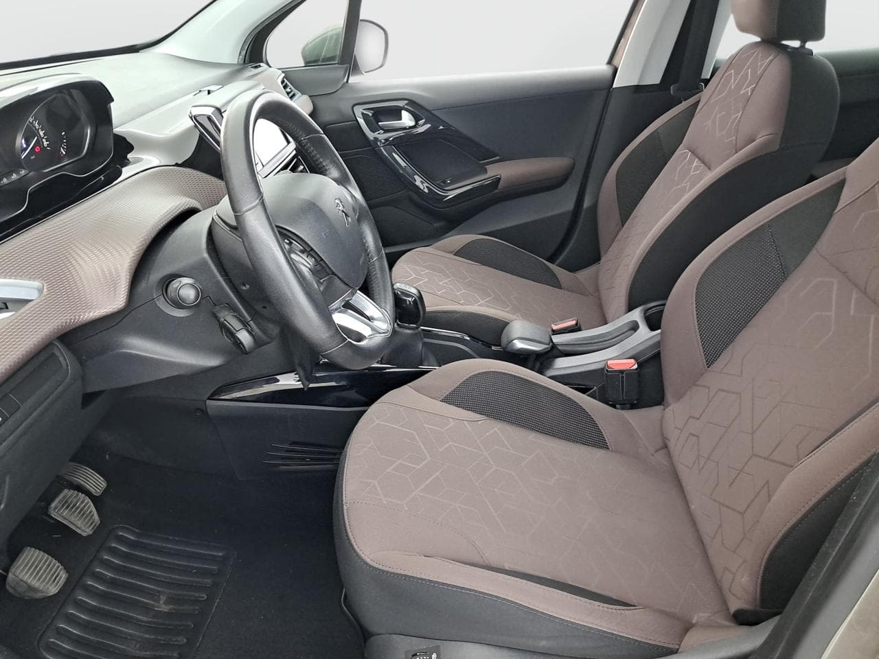2015 Peugeot 2008 - 16