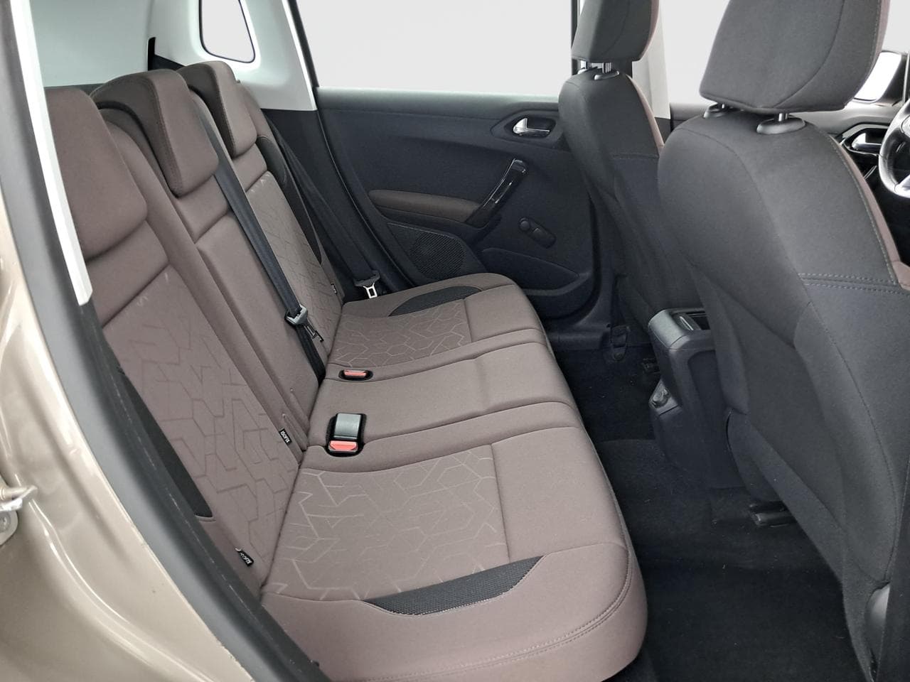 2015 Peugeot 2008 - 13