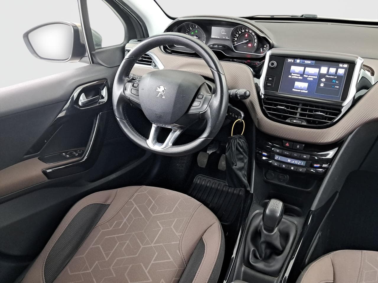 2015 Peugeot 2008 - 9