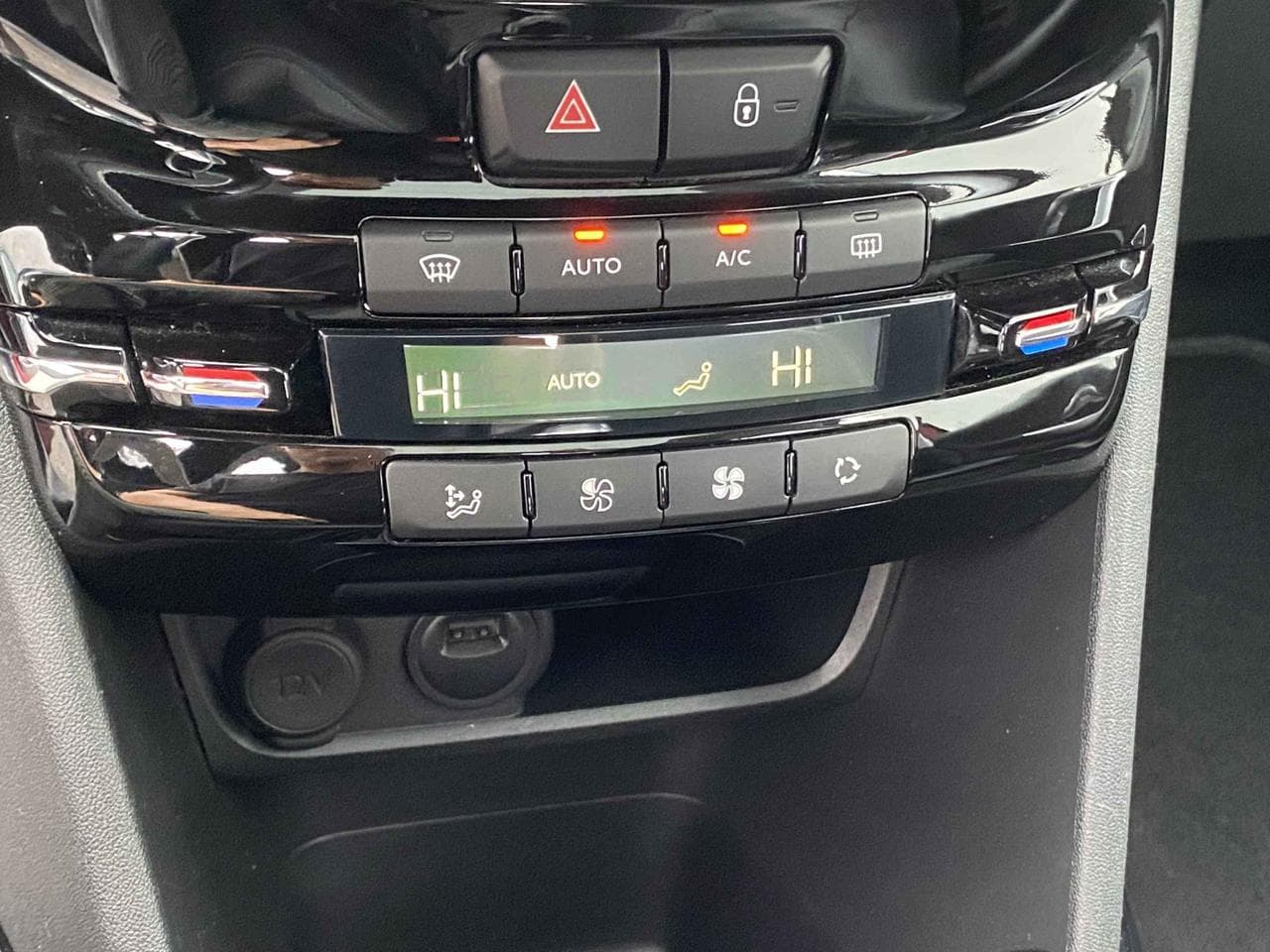 2019 Peugeot 2008 - 14