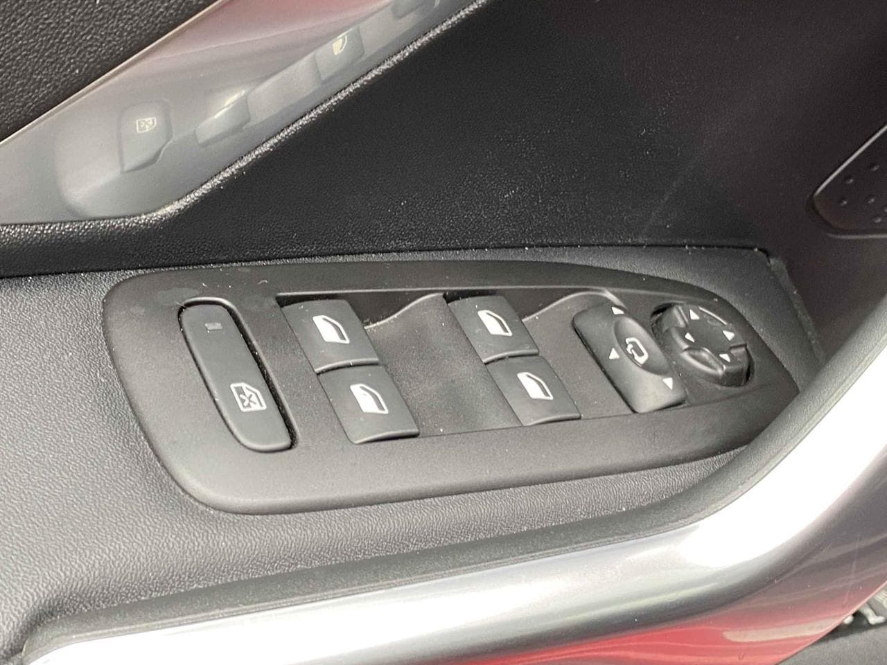 2019 Peugeot 2008 - 11