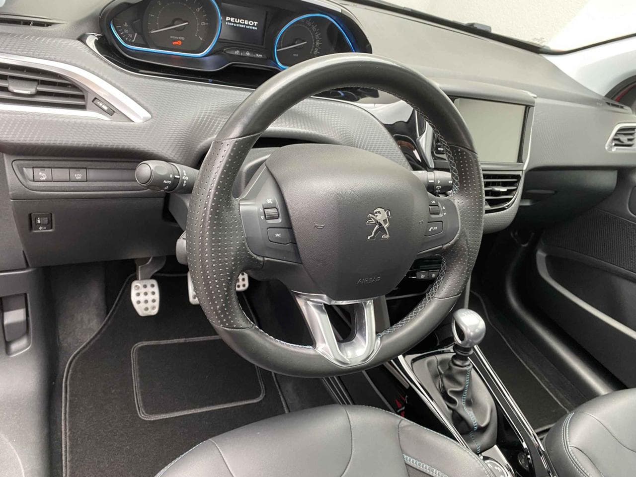 2019 Peugeot 2008 - 12