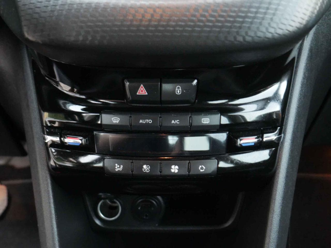 2016 Peugeot 2008 - 15