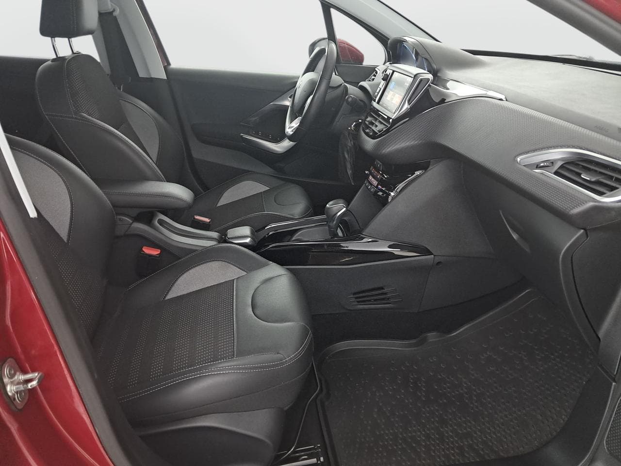 2018 Peugeot 2008 - 12