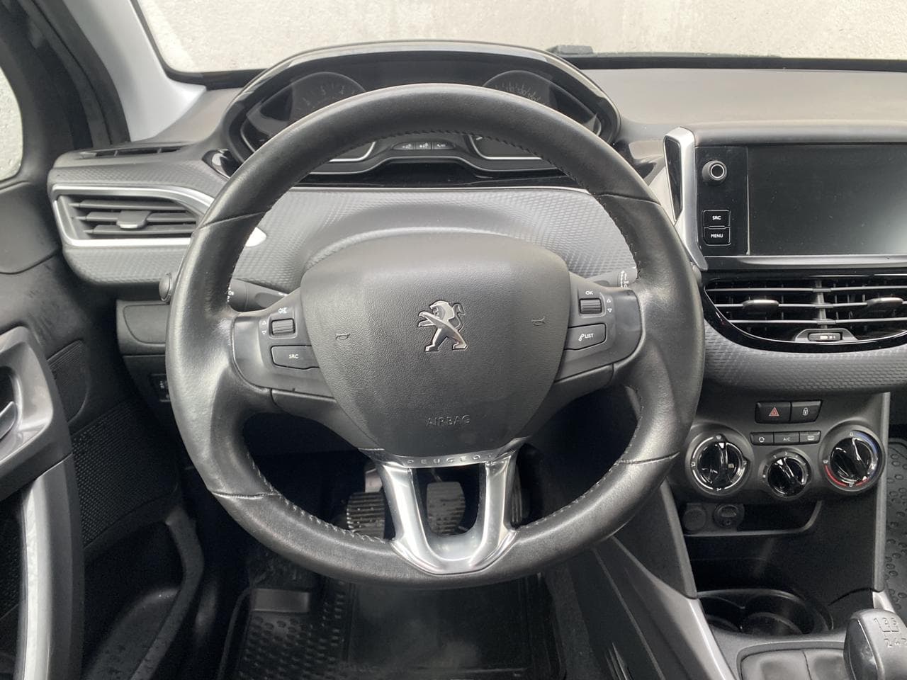2018 Peugeot 2008 - 11