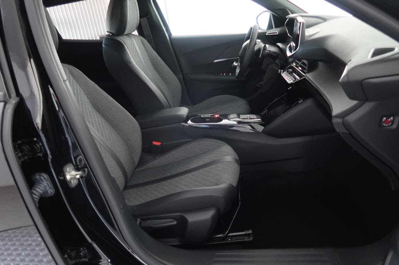 2025 Peugeot 2008 - 12