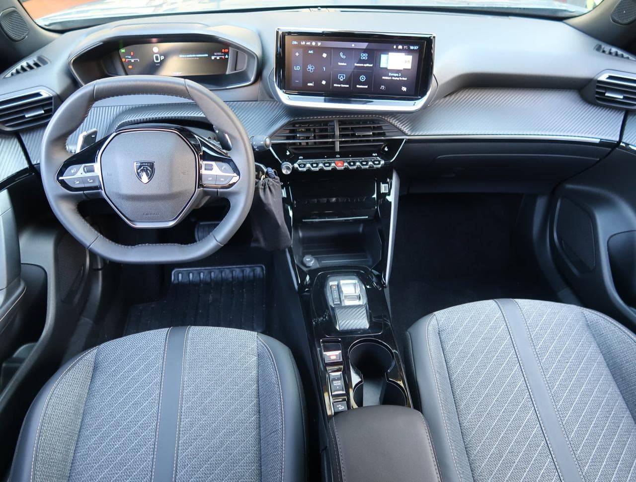 2024 Peugeot 2008 - 10