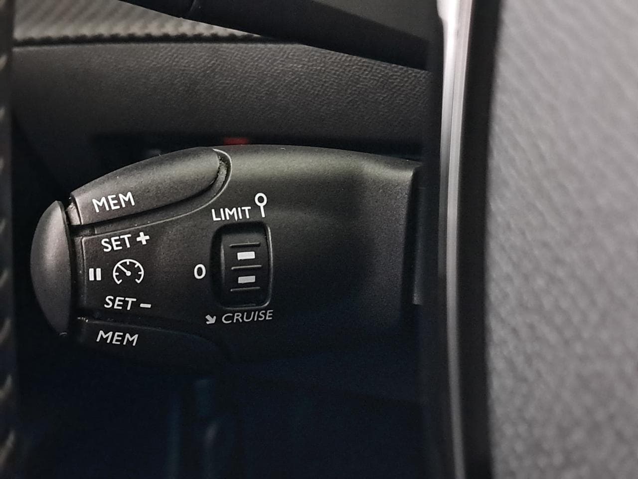 2023 Peugeot 2008 - 20