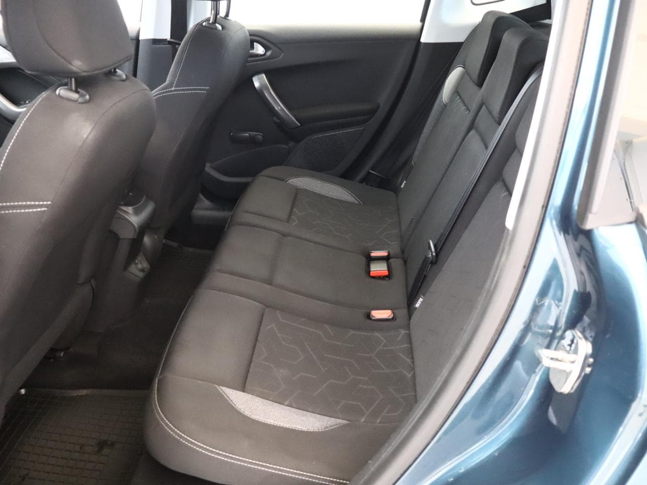 2018 Peugeot 2008 - 12