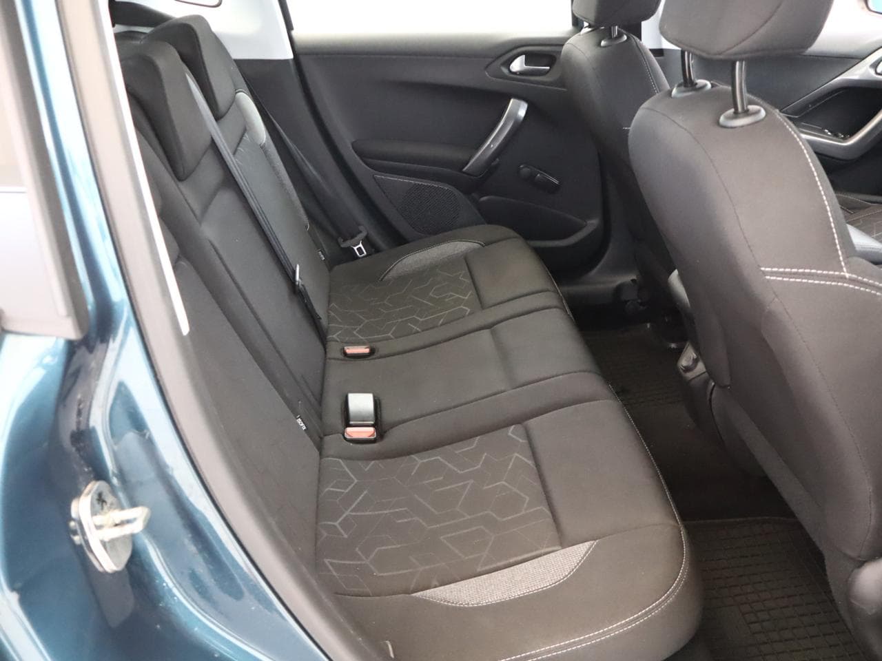 2018 Peugeot 2008 - 11