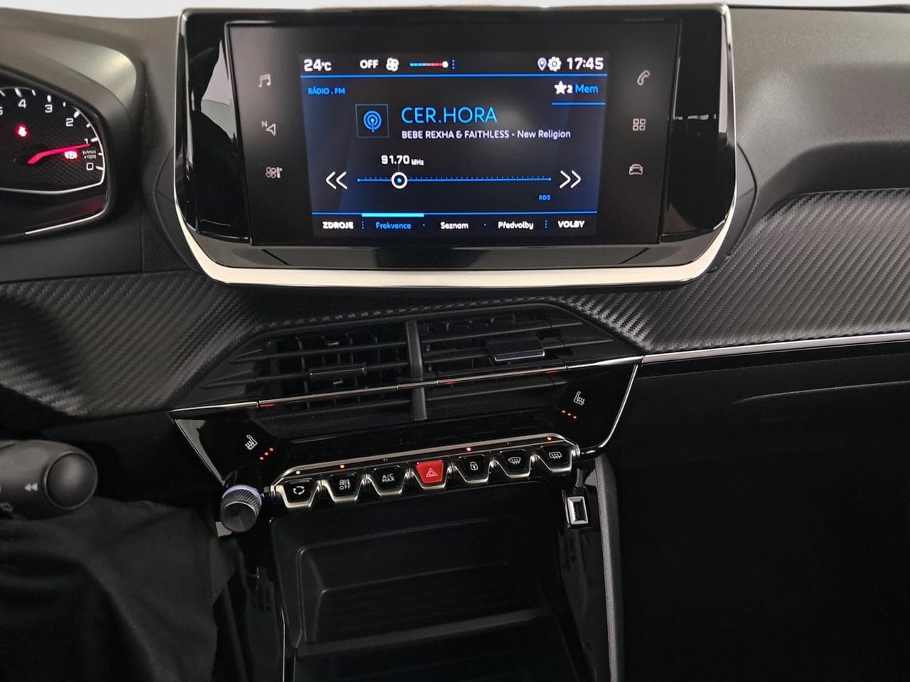 2020 Peugeot 2008 - 18