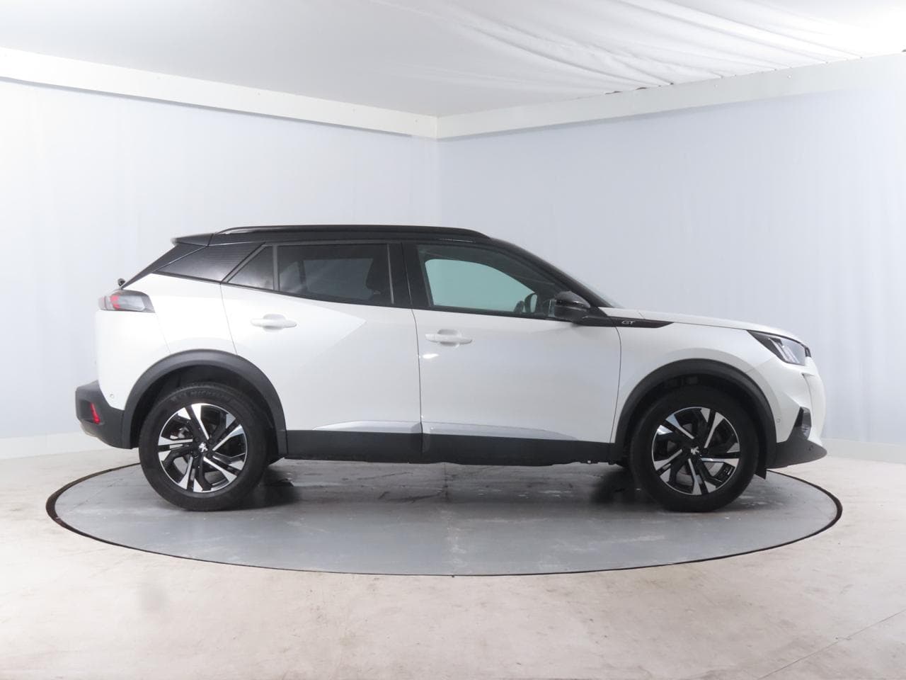 2022 Peugeot 2008 - 8