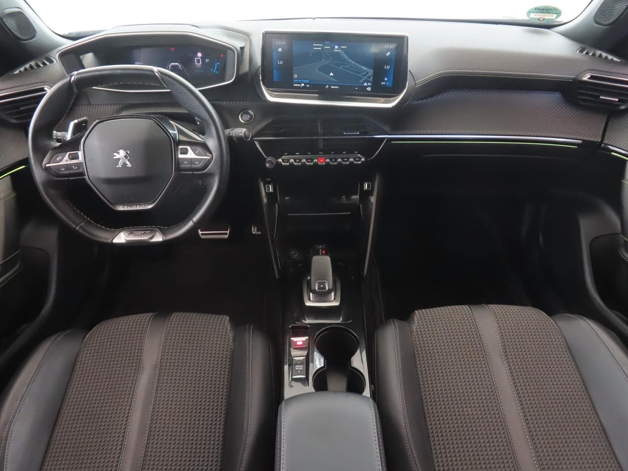 2022 Peugeot 2008 - 10