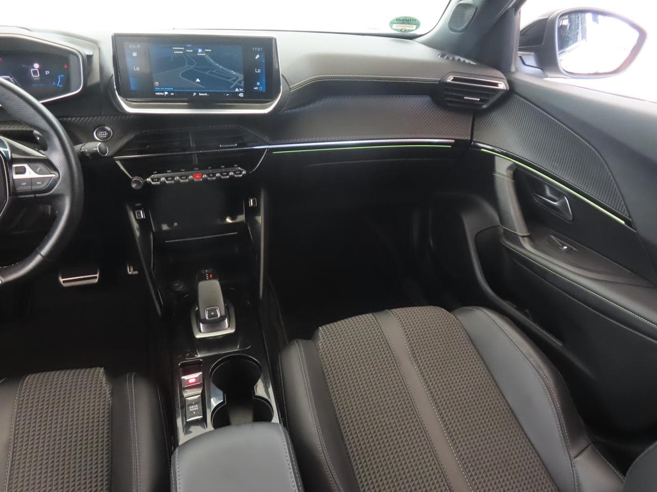 2022 Peugeot 2008 - 11