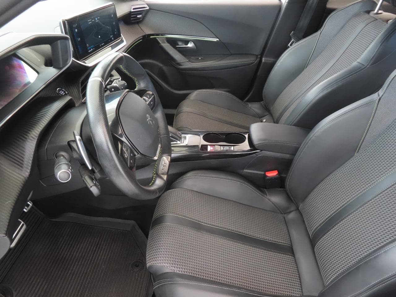 2022 Peugeot 2008 - 16