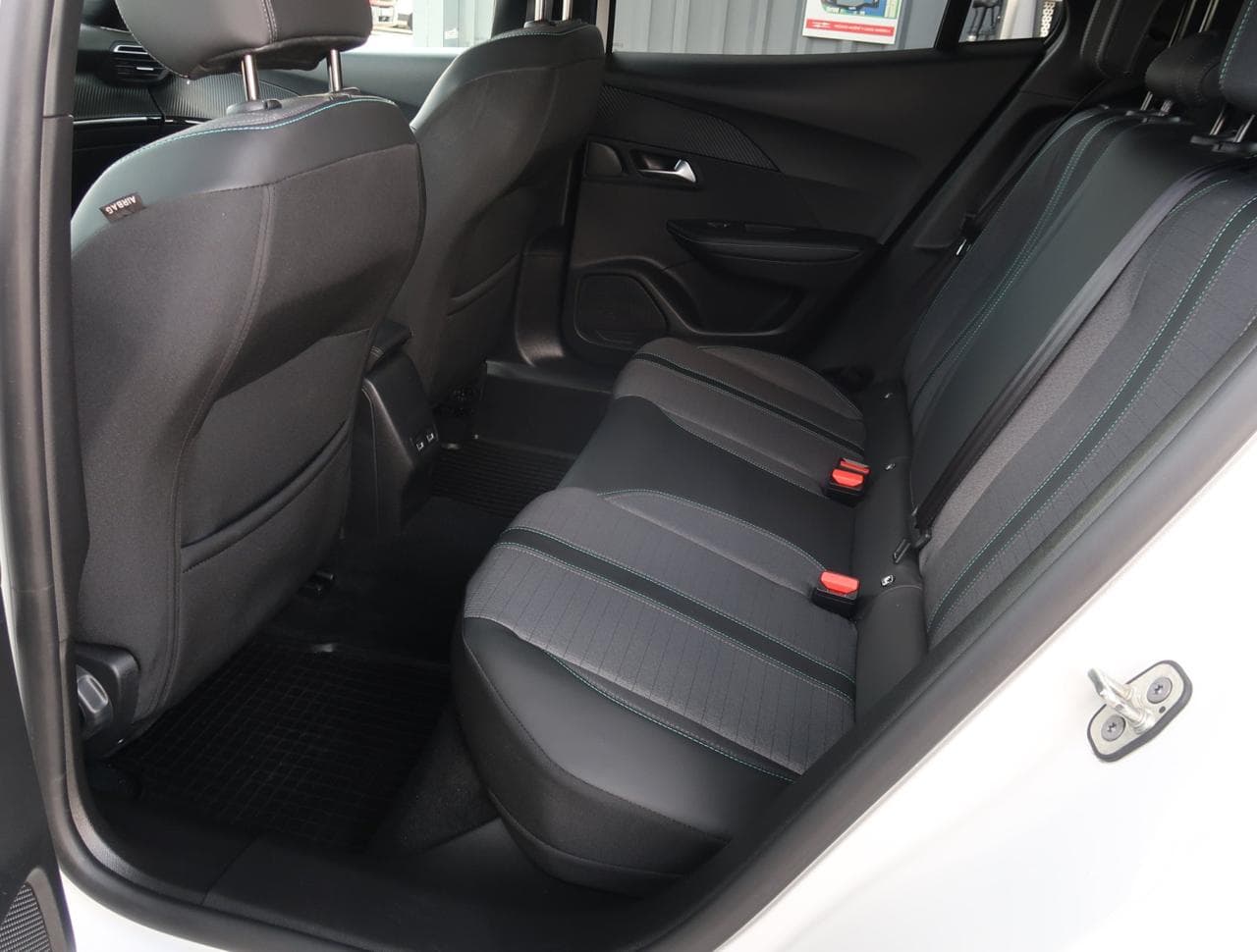 2023 Peugeot 2008 - 15