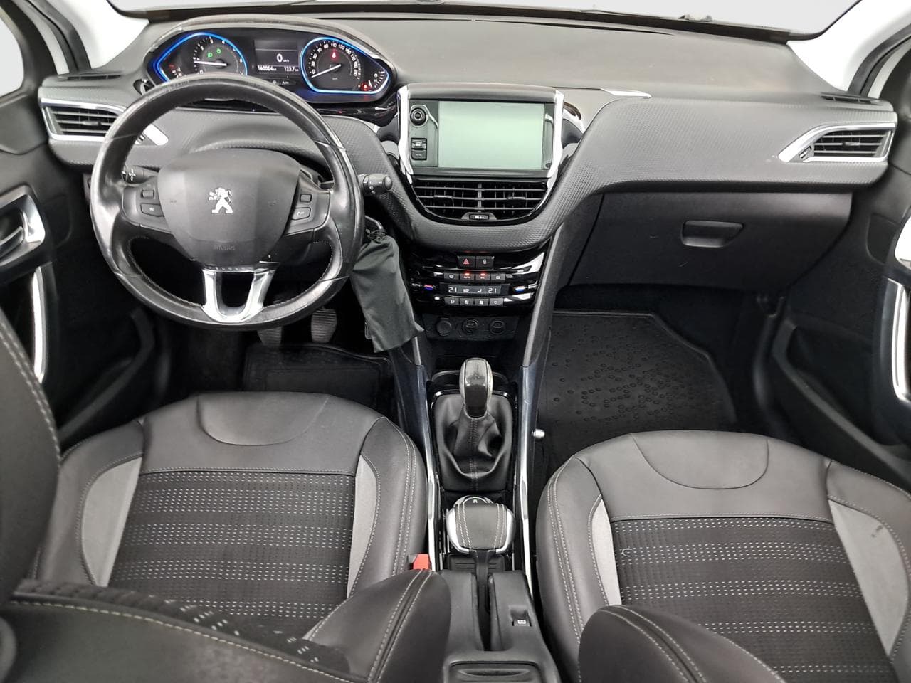2013 Peugeot 2008 - 10