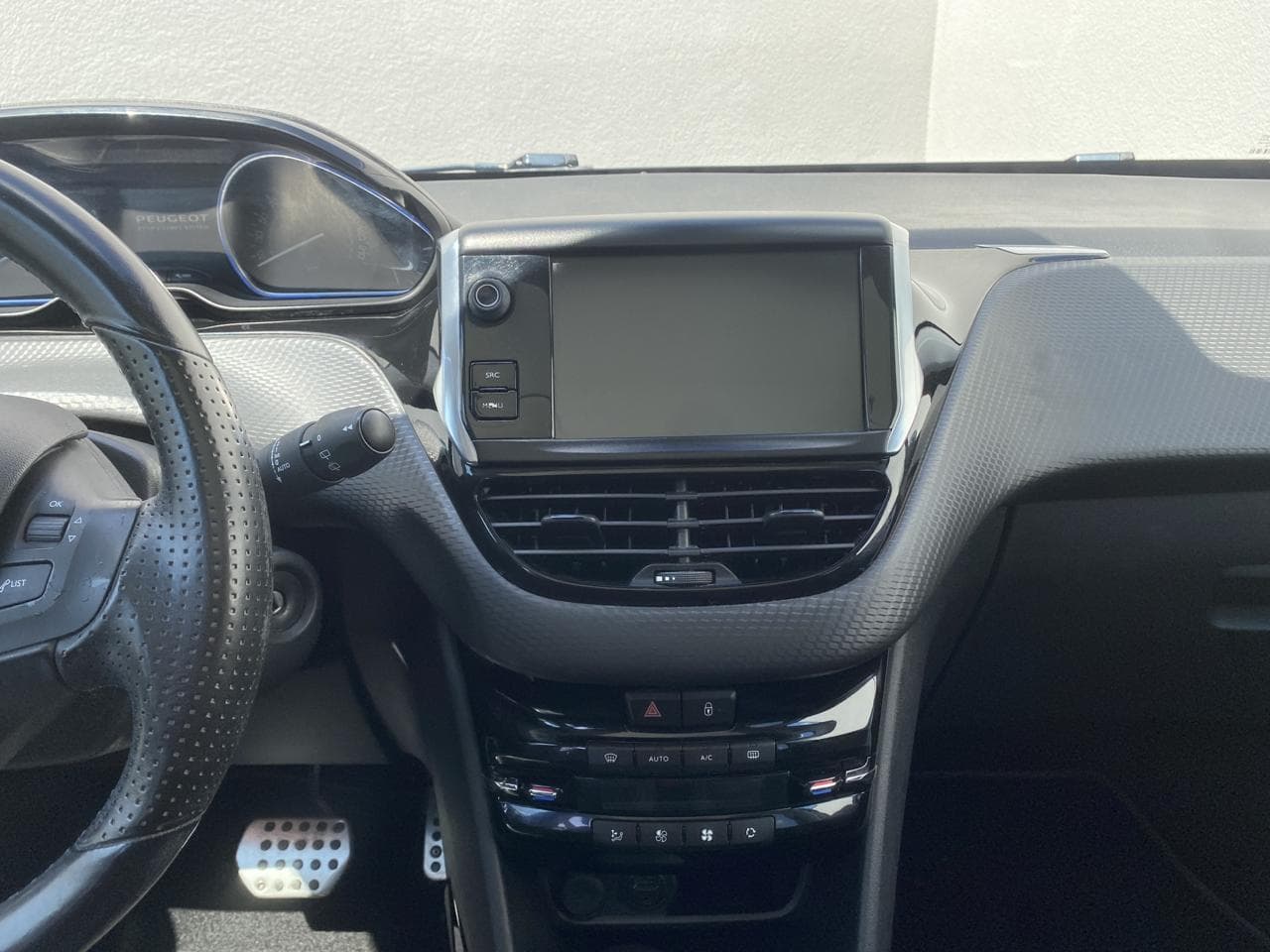 2018 Peugeot 2008 - 12