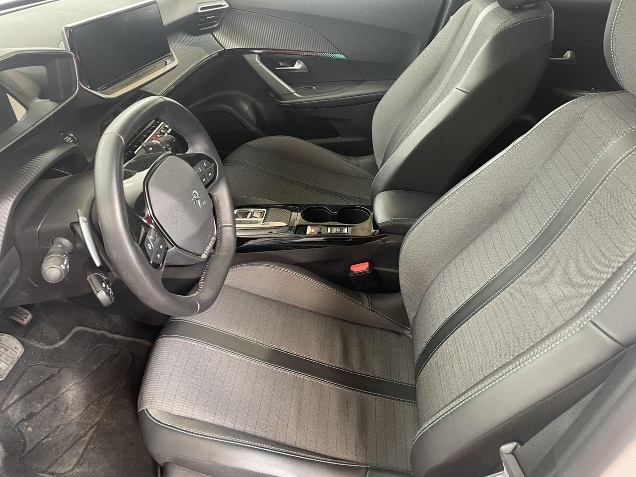 2022 Peugeot 2008 - 9