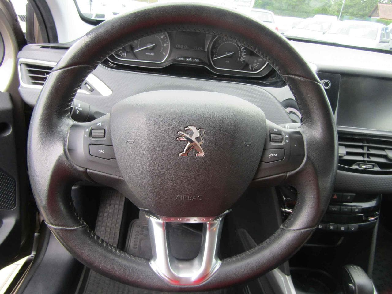 2017 Peugeot 2008 - 15