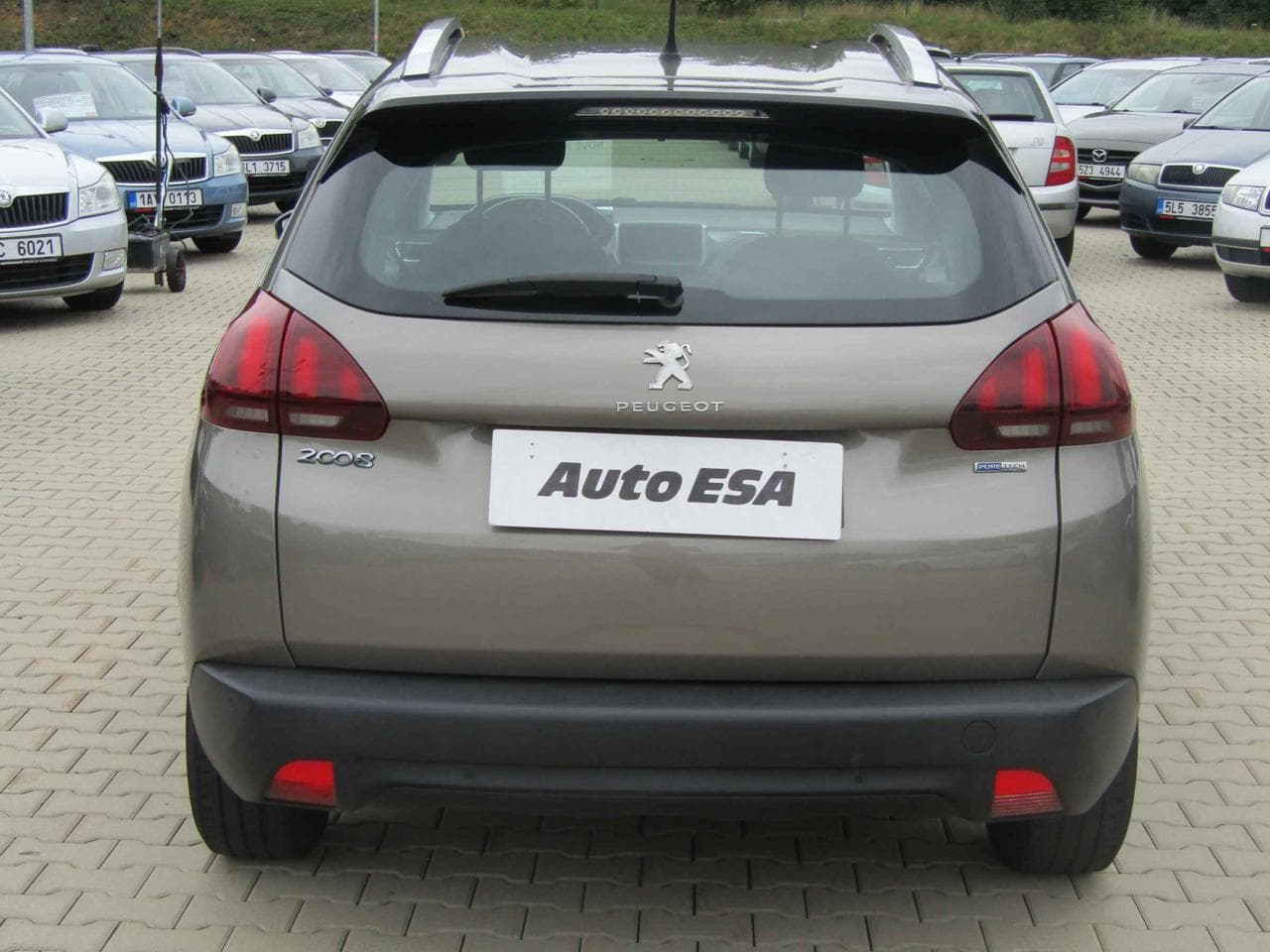2017 Peugeot 2008 - 5
