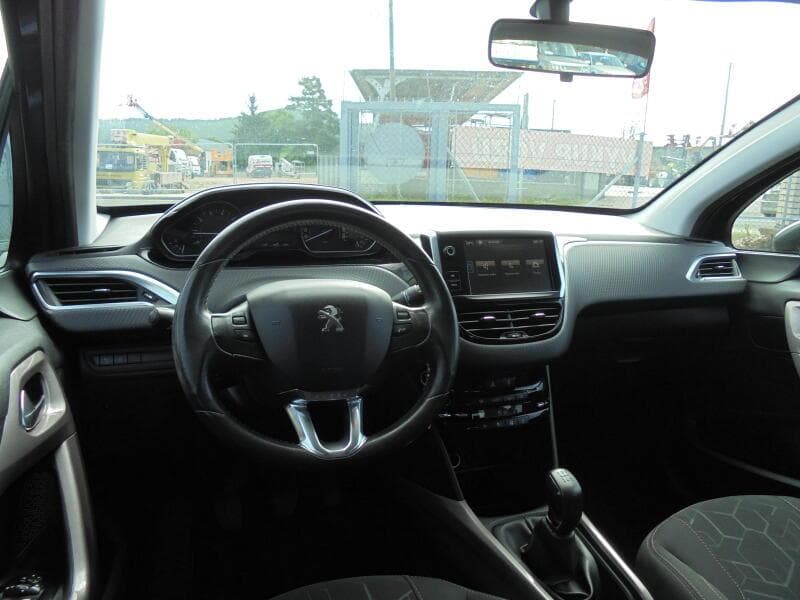 2015 Peugeot 2008 - 8
